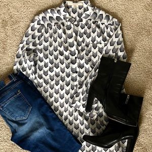 Hawthorn large black and white tunic.